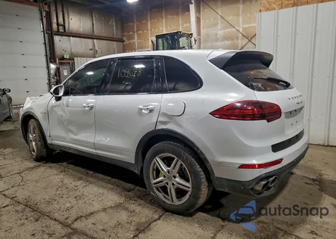 2016 Porsche Cayenne Se Hybrid z USA, uszkodzony, nr VIN WP1AE2A22GLA58345